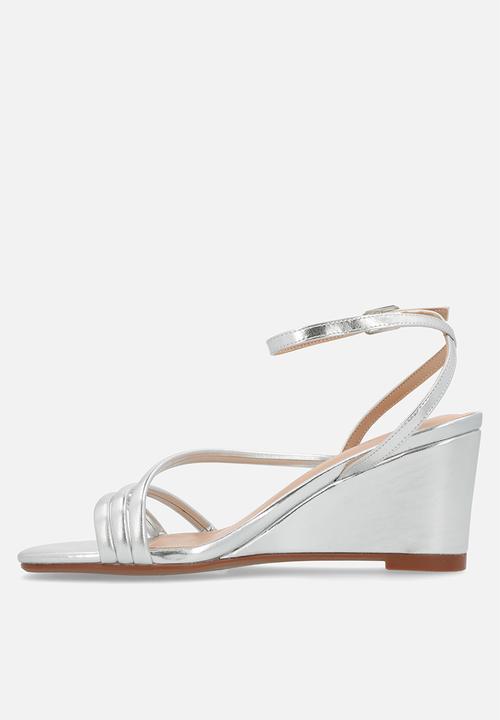 Nine West - June ankle strap wedge heel - silver