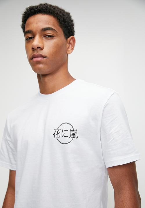 STYLE REPUBLIC - Asian Relaxed Fit Graphic Tee - White