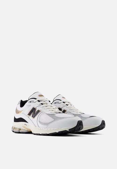 New Balance  - 2002R- white