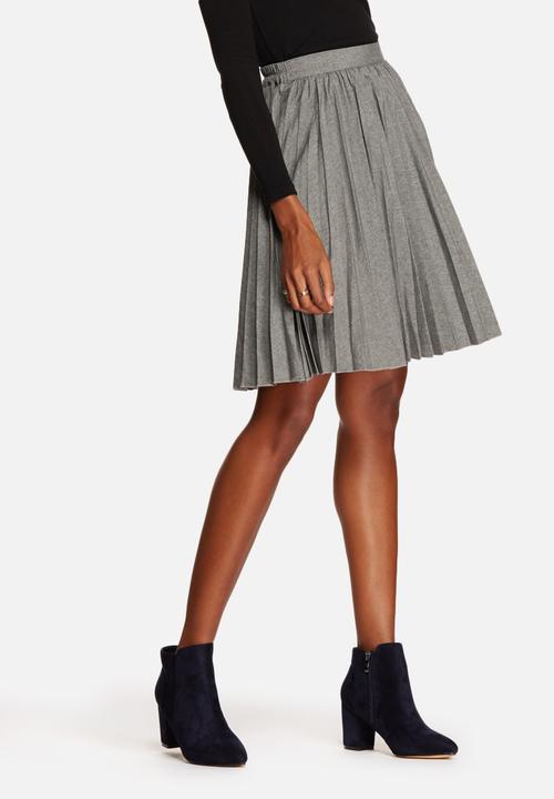 Vero Moda - Pixie Pleat Skirt