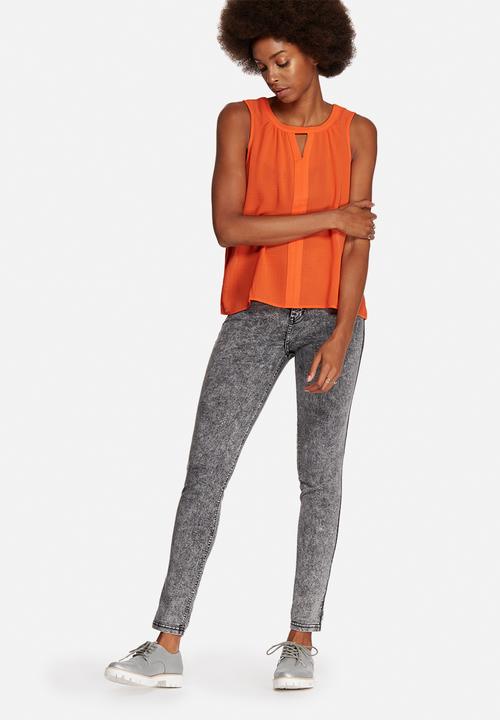 Vero Moda - Velma V-Neck Top