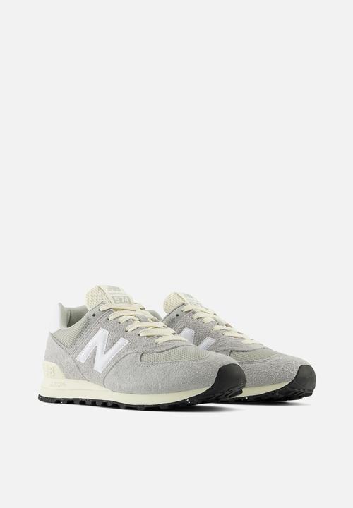 New Balance  - 574 v2