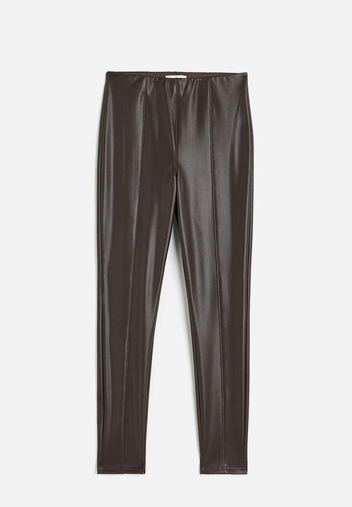 H&M - Coated crease-front leggings - brown