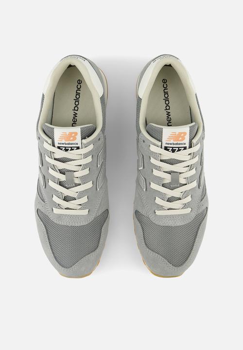 New Balance  - 373 v2