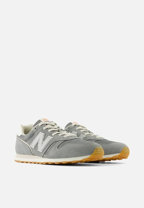 New Balance  - 373 v2