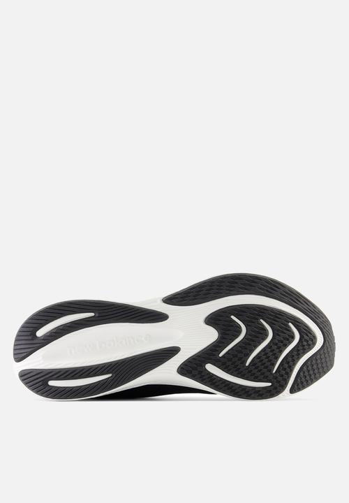 New Balance  - DynaSoft Pro Run v2