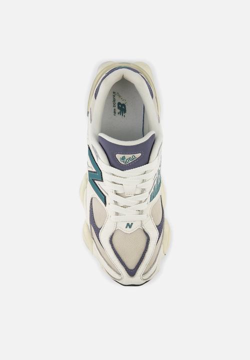 New Balance  - 9060 - white & Green 