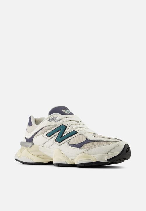 New Balance  - 9060 - white & Green 