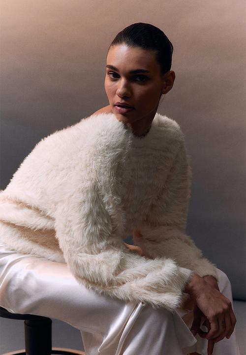 H&M - Fluffy deep-back jumper - cream