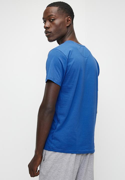 GUESS - Joe single crew neck short sleeve - adventure blue