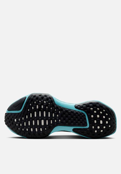 Nike - Invincible 3