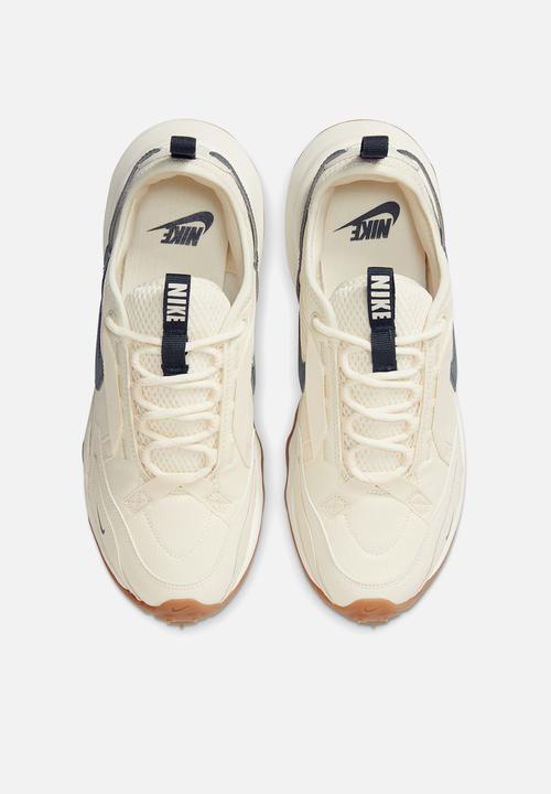 Nike - TC 7900