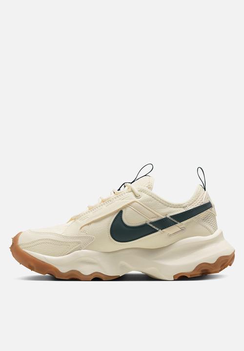 Nike - TC 7900