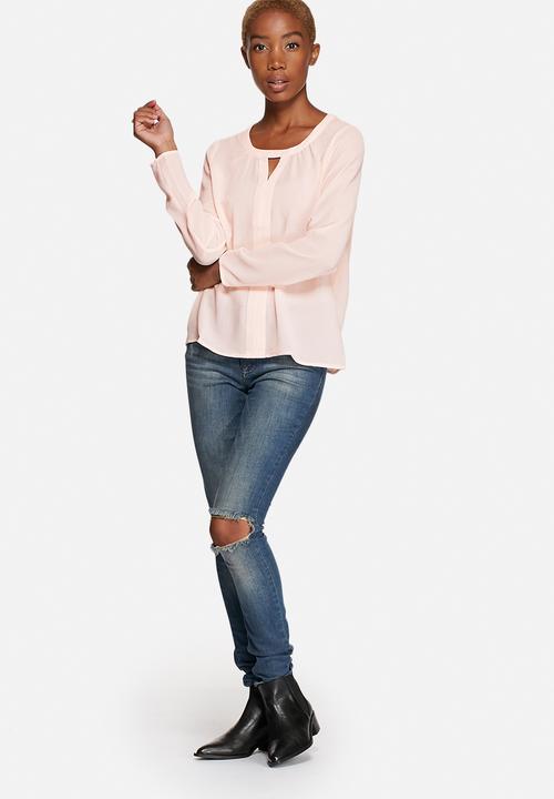 Vero Moda - Velma V-Cut Blouse