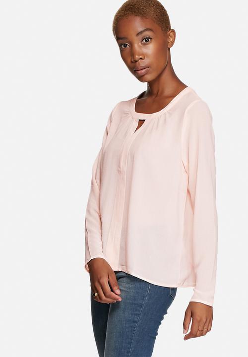Vero Moda - Velma V-Cut Blouse