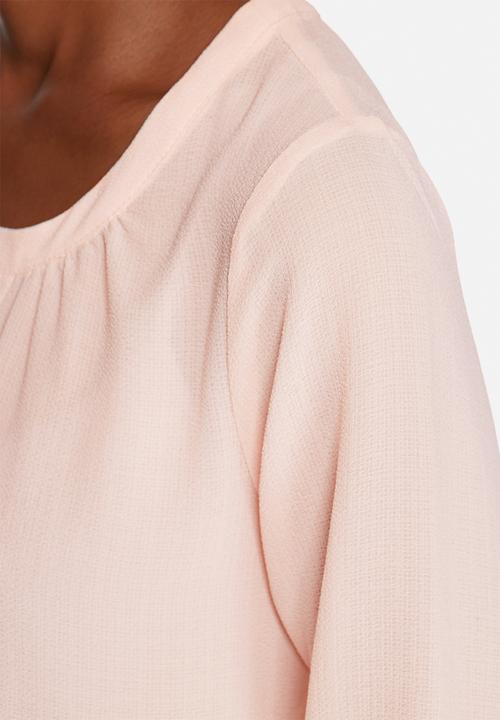 Vero Moda - Velma V-Cut Blouse