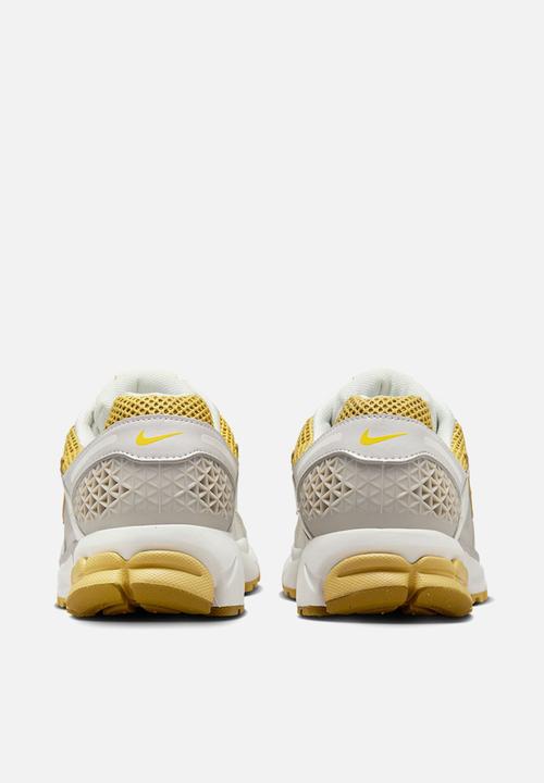 Nike - Zoom Vomero 5