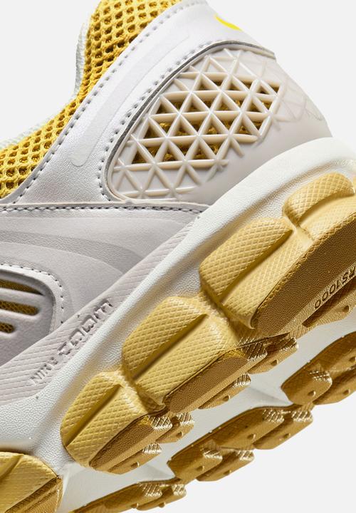 Nike - Zoom Vomero 5