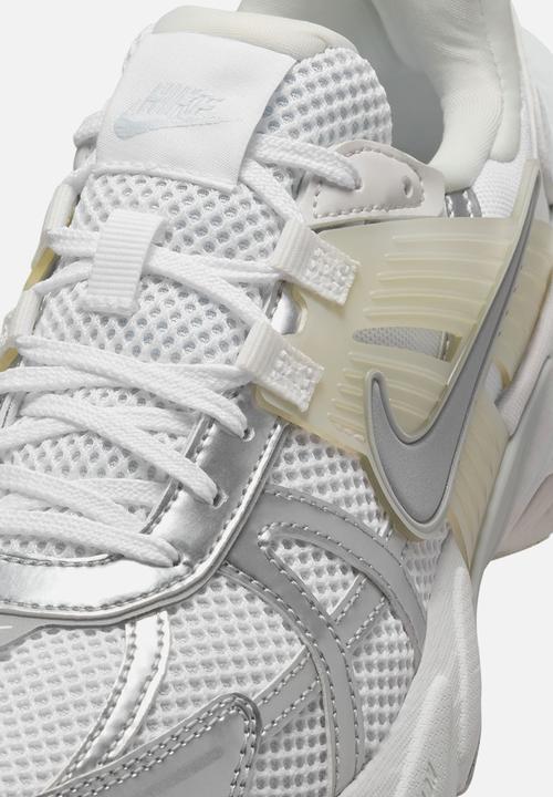 Nike - V2K Run