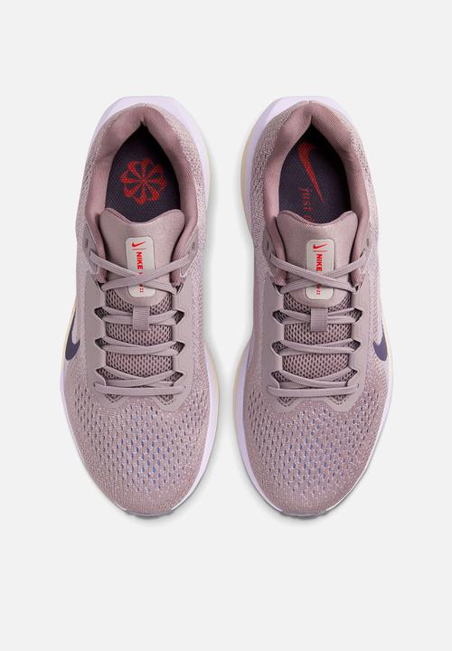 Nike - Winflo 11