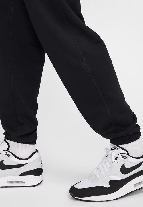 Nike - Nike Men's Sportswear Club Cuffed Bolt Pant - black/white