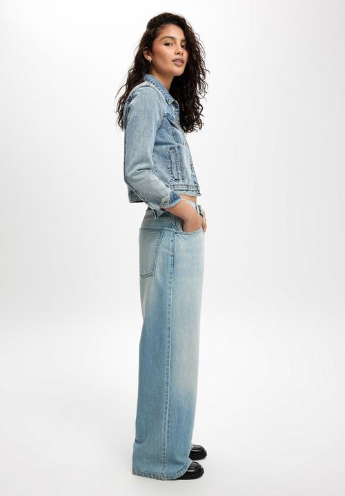 Cotton On - Super Baggy Jean - Sunfaded Blue
