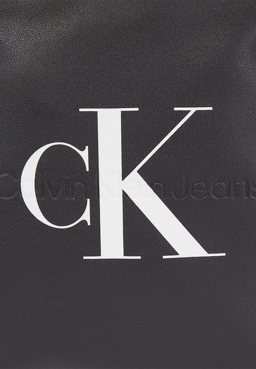 Calvin Klein - Monogram Soft Flatpack18 - Black