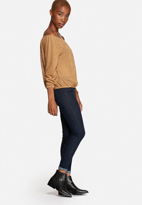 Jacqueline de Yong - Alanis off the shoulder top