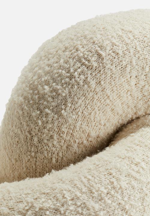 H&M - Knitted bouclé cushion - light beige