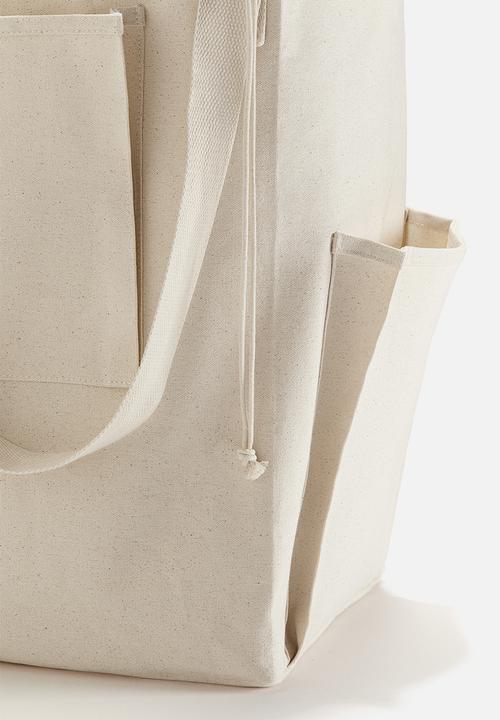 H&M - Laundry bag with pockets - white