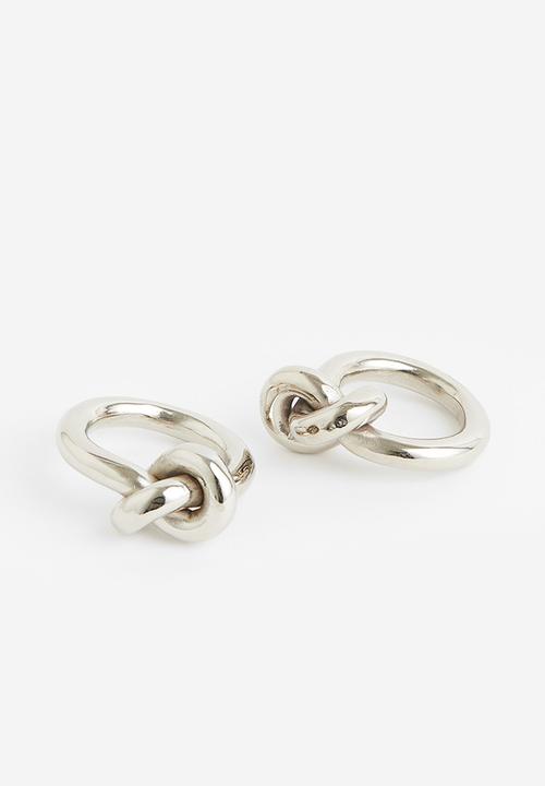 H&M - 2-pack knot-detail napkin rings - silver