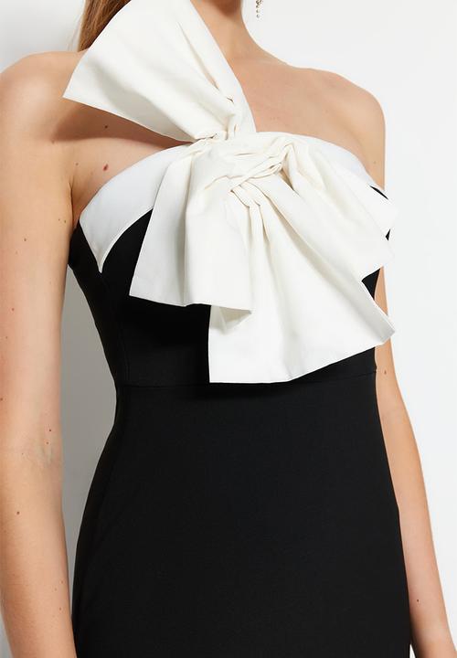 Trendyol - Lined woven dress - black and white