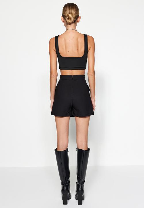 Trendyol - Accessorized woven shorts - black