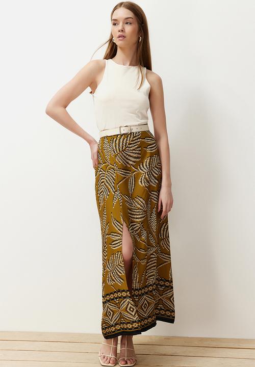 Trendyol - Slit patterned maxi woven skirt - light khaki