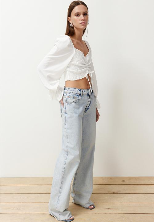 Trendyol - Gathered back blouse - ecru