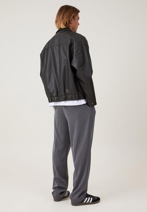 Cotton On - Relaxed Pleated Pant - Charcoal