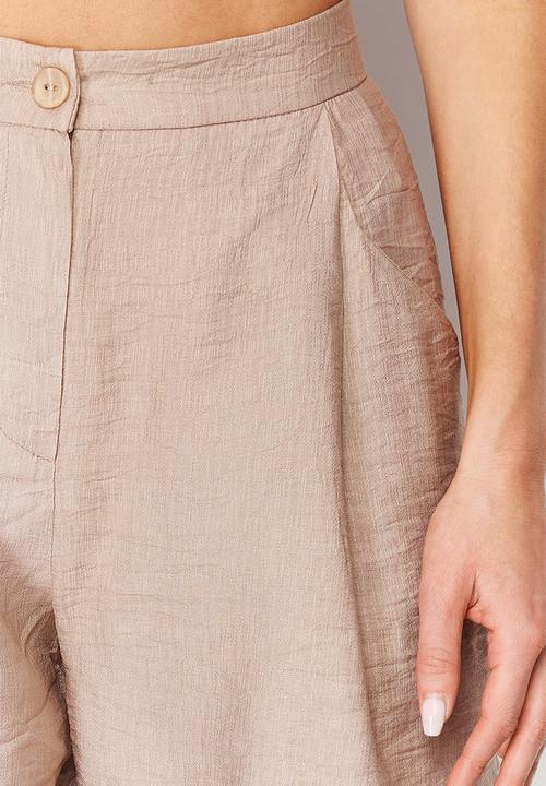 Trendyol - Camel Pocket Detailed Linen Look Shorts - Camels