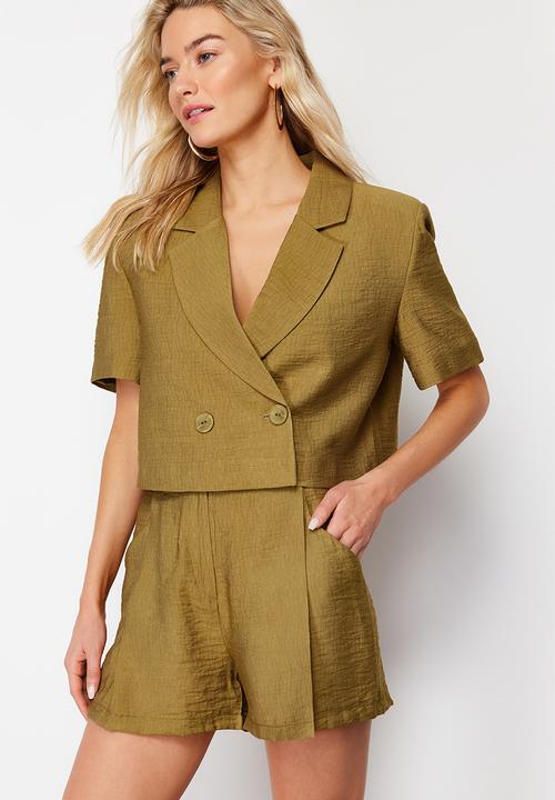 Trendyol - Pocket detailed linen look shorts - khaki