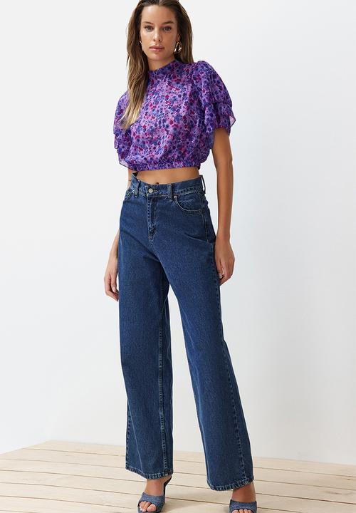 Trendyol - Floral pattern blouse - lilac