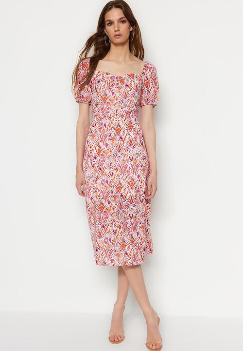 Trendyol - Slit a-line midi dress - pink