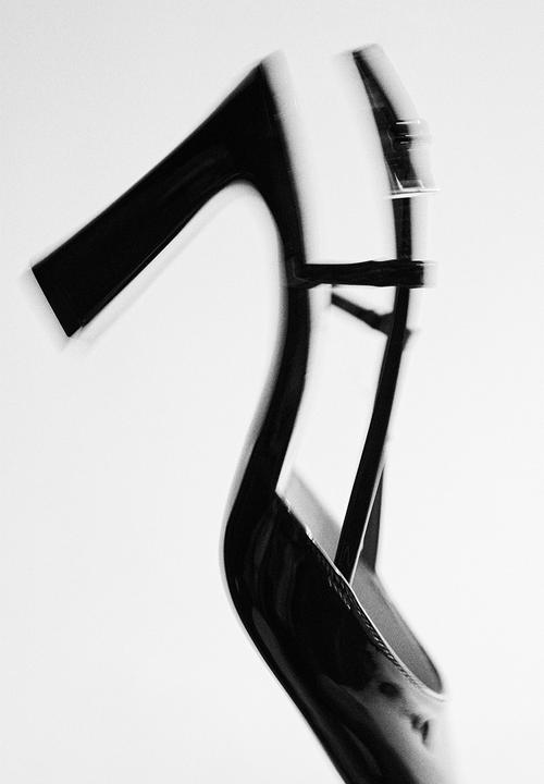 H&M - Patent slingbacks - black