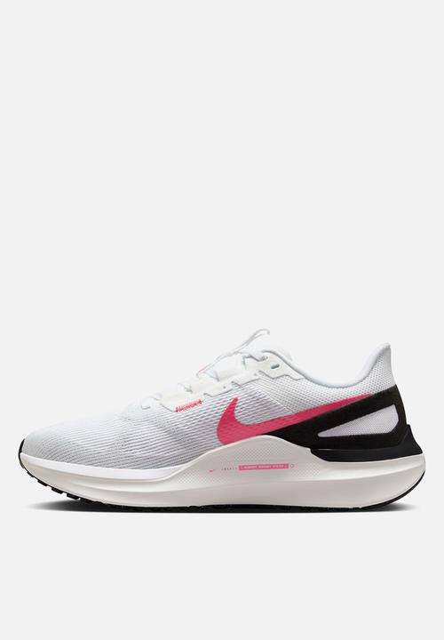Nike - Structure 25