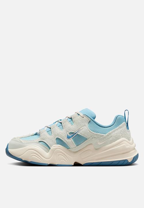 Nike - Tech Hera