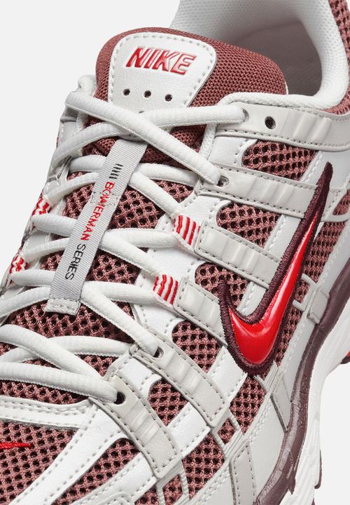 Nike - Wmns P-6000