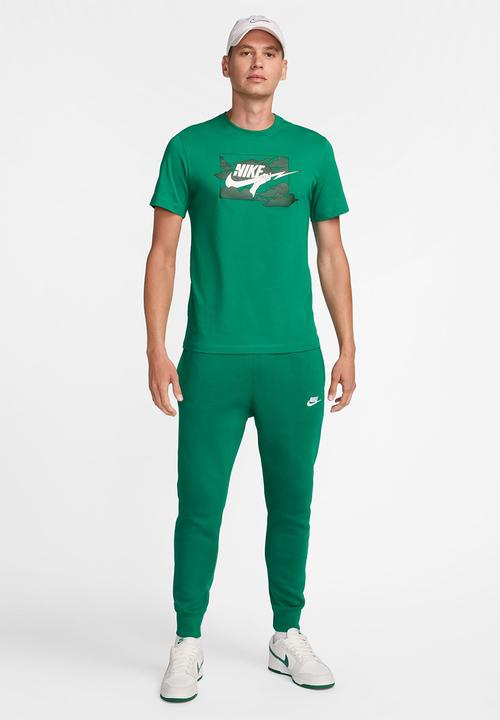 Nike - Nike Men's Sportswear Club Seasonal Tee - malachite green