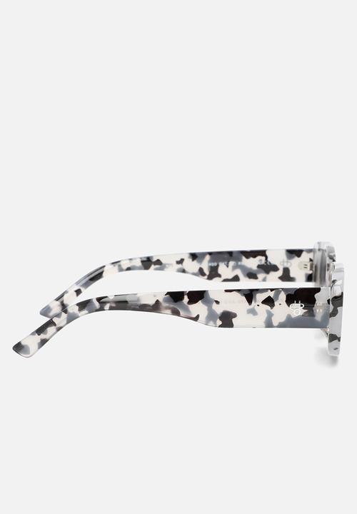 CHPO - Nicole - dalmatian & black