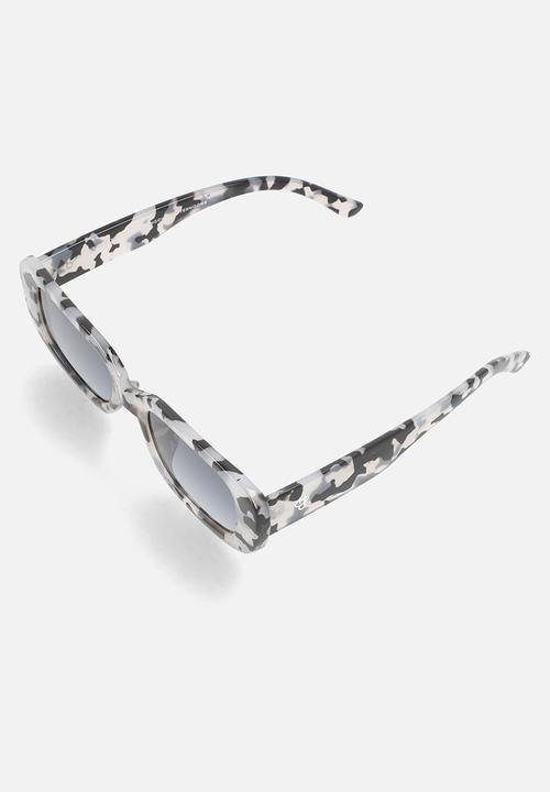 CHPO - Nicole - dalmatian & black