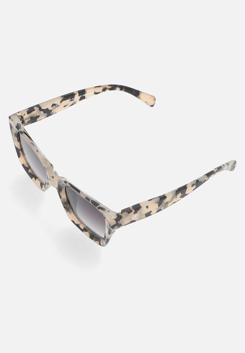 CHPO - Anna - dalmatian & black