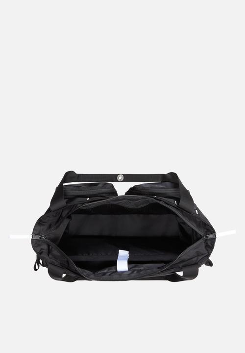The North Face - Base Camp Voyager Tote - Tnf Black - Tnf White