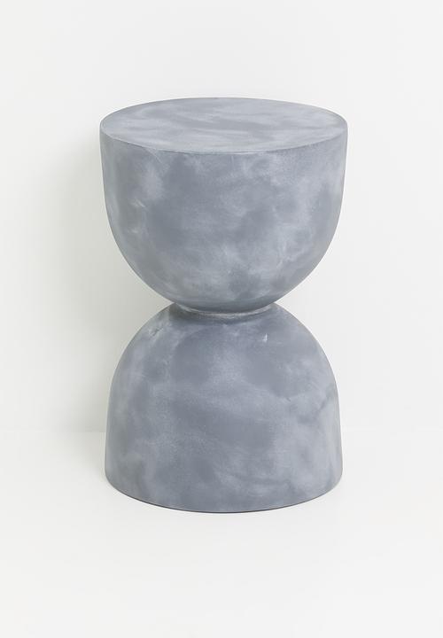 Nolden Brothers - Hour glass side table - cement finish